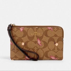 Brand New - Coach signature with butterfly wristlet